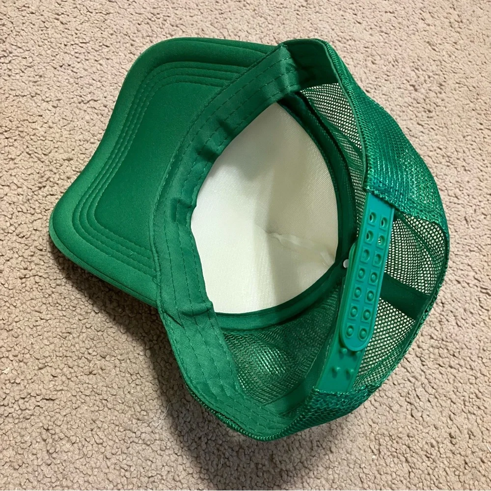 Lucky retro-style trucker cap hat White &‎ Green St. Patrick's Day
